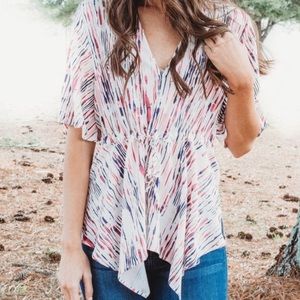 Boutique Short Sleeve V Neck Top (Medium)